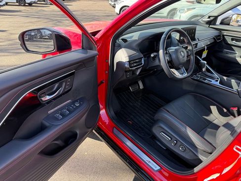 Certified 2025 Acura ADX A-Spec image 12