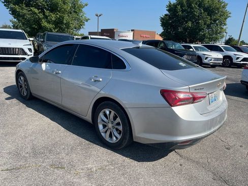 Used 2019 Chevrolet Malibu LT FWD image 4
