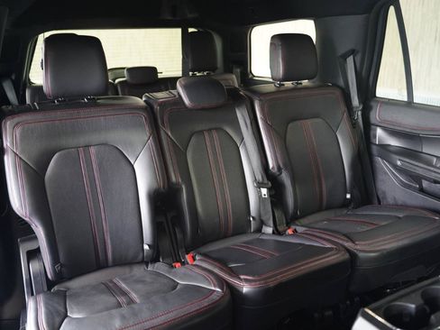 Used 2019 Ford Expedition Limited w/ Equipment Group 303A AWD/4WD image 35