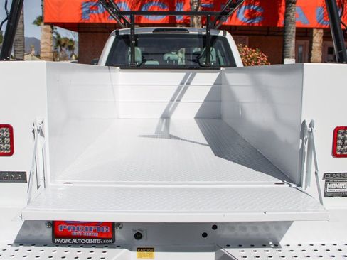 Used 2021 Ford F350 XL w/ Power Equipment Group image 9