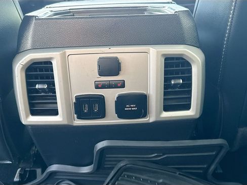 Used 2019 Ford F150 Lariat w/ Equipment Group 502A Luxury image 28