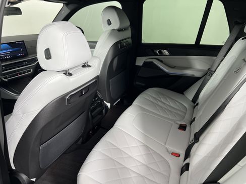 Used 2025 BMW X5 xDrive50e w/ M Sport Package image 20