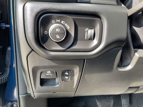 Used 2021 RAM 1500 Big Horn image 15