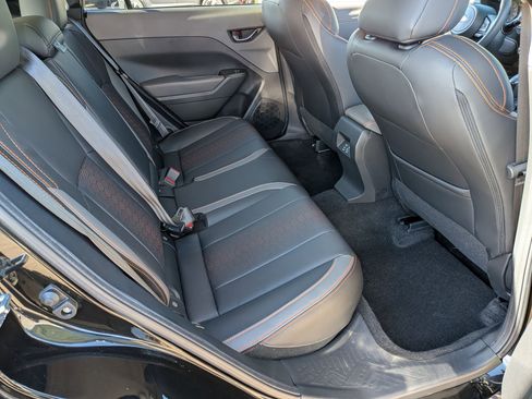 Certified 2025 Subaru Crosstrek 2.5i Limited w/ Crosstrek Mirror Package image 32