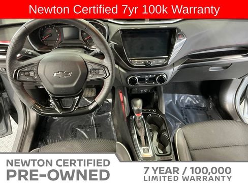 Used 2023 Chevrolet TrailBlazer RS w/ Sun and Liftgate Package FWD image 12
