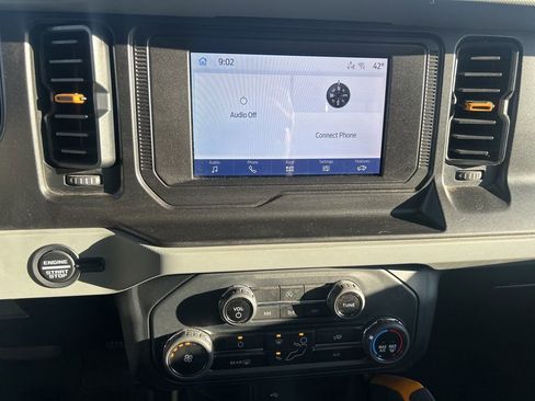 Used 2021 Ford Bronco Badlands w/ Sasquatch Package image 27