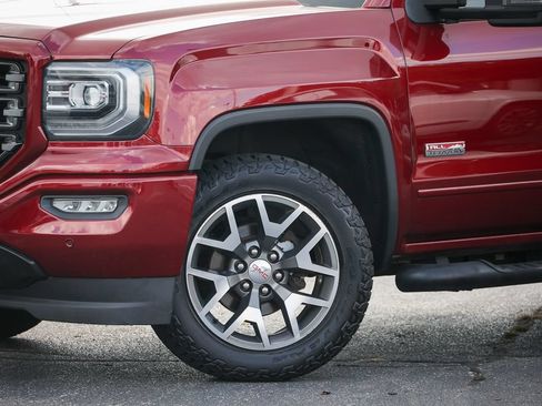 Used 2018 RAM 1500 Laramie w/ Convenience Group AWD/4WD image 20