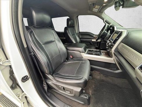 Used 2018 Ford F250 Lariat w/ Lariat Ultimate Package image 24