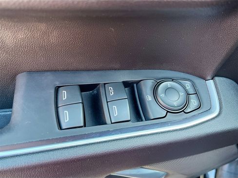 Used 2022 Chevrolet Silverado 1500 RST w/ Redline Edition image 18