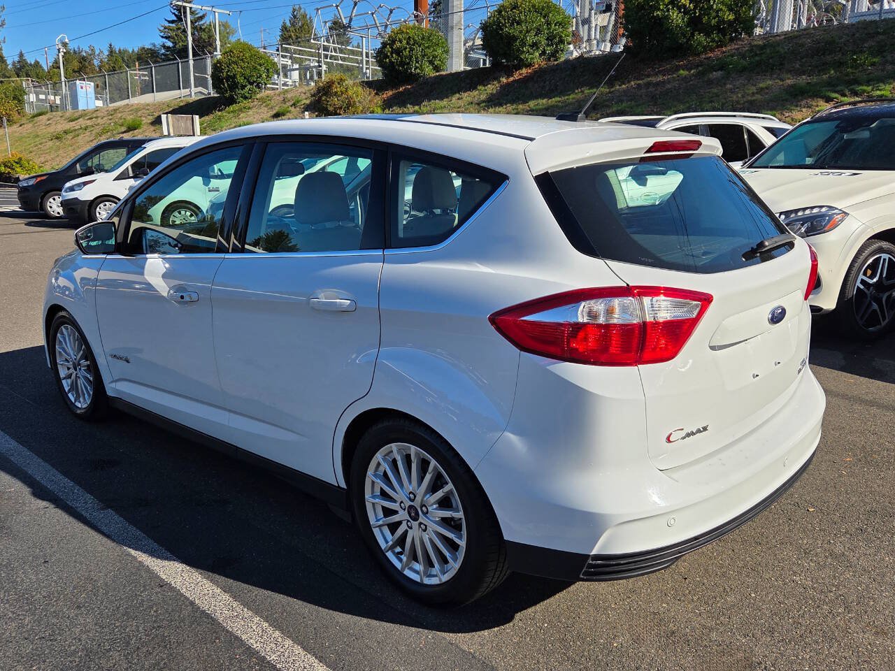 Used 2016 Ford C-MAX SEL w/ Equipment Group 302A FWD image 5