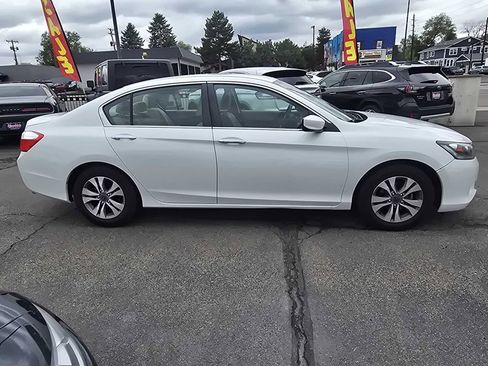 Used 2015 Honda Accord LX image 24
