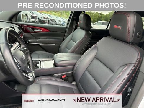 Used 2025 Chevrolet Traverse Z71 w/ LPO, Floor Liner Package AWD/4WD image 25