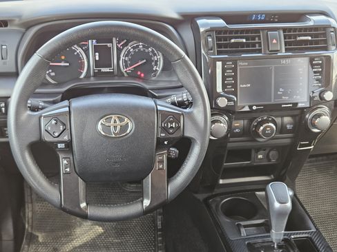 Used 2021 Toyota 4Runner TRD Off-Road AWD/4WD image 26