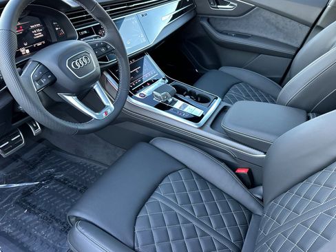 New 2026 Audi SQ7 Premium Plus AWD/4WD image 9