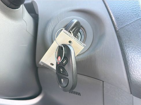 Used 2008 Toyota Solara SE image 8