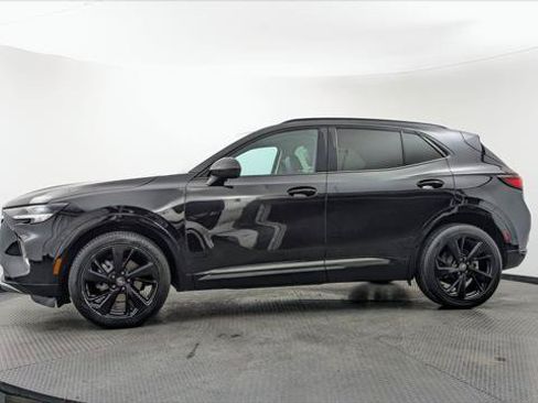 Used 2022 Buick Envision Essence w/ Sport Touring Package FWD image 3