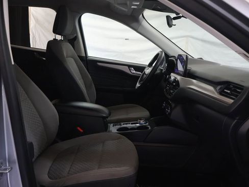 Used 2021 Ford Escape SE FWD image 9