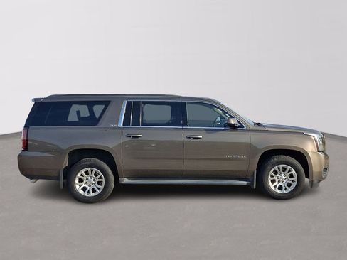 Used 2015 GMC Yukon XL SLE w/ Convenience Package RWD image 7
