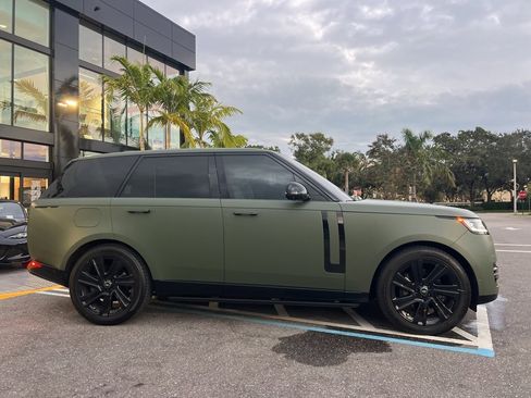 Used 2023 Land Rover Range Rover SE image 7