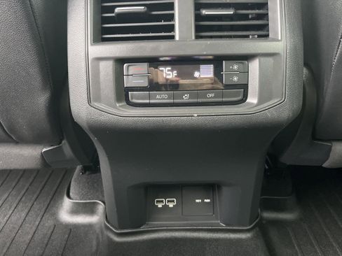 Used 2021 Volkswagen Atlas SEL image 15