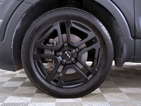 Used 2024 Kia Telluride EX X-Line AWD/4WD image 12