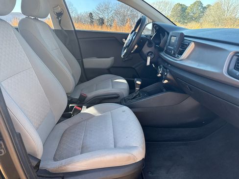 Used 2018 Kia Rio LX image 21