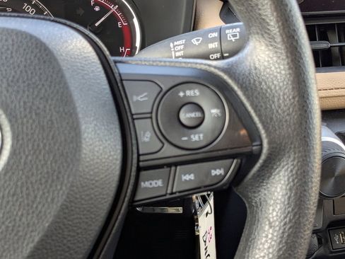 Used 2025 Toyota RAV4 LE image 24