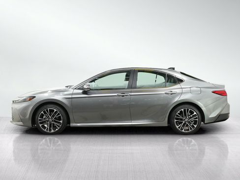 Used 2026 Toyota Camry XLE w/ Premium Plus Package AWD/4WD image 2