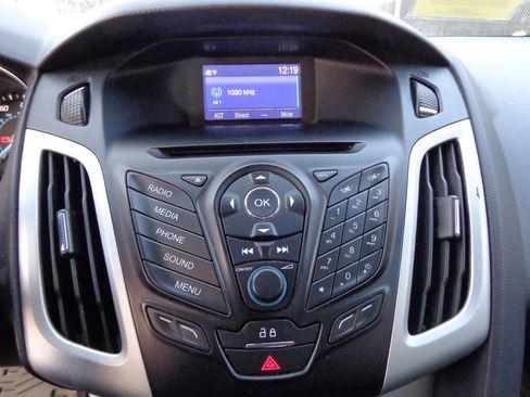 Used 2014 Ford Focus SE image 20