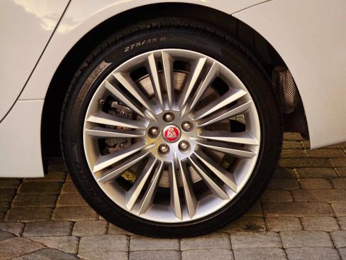 Used 2019 Jaguar XJ L Supercharged image 44