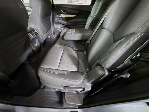 Used 2019 Subaru Ascent Premium image 27