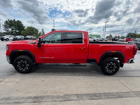 Used 2024 GMC Sierra 2500 SLE image 2