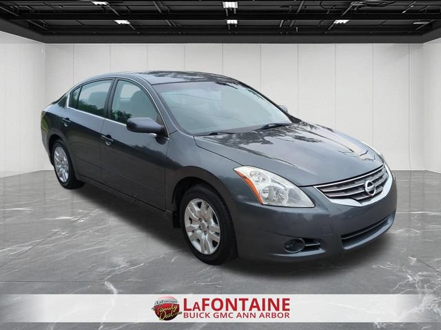 Used 2012 Nissan Altima 2.5 S FWD image 2