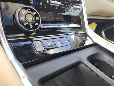 New 2026 Nissan Armada Platinum Reserve AWD/4WD image 32