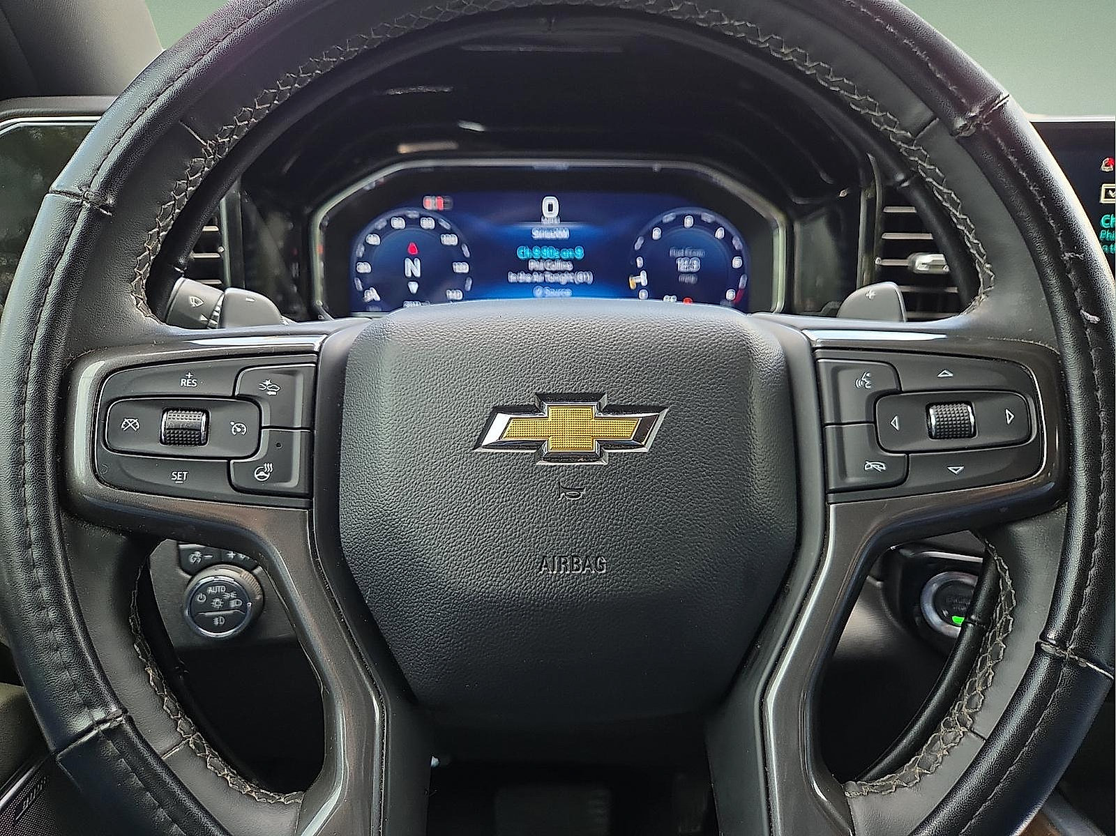 Used 2024 Chevrolet Silverado 1500 High Country w/ High Country Premium Package AWD/4WD image 24