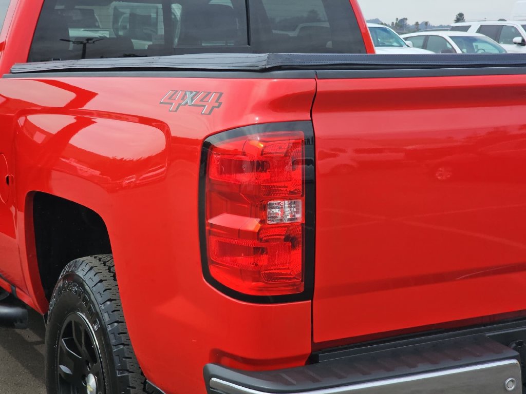 Used 2018 Chevrolet Silverado 1500 LT w/ LT Fleet Convenience Package AWD/4WD image 39