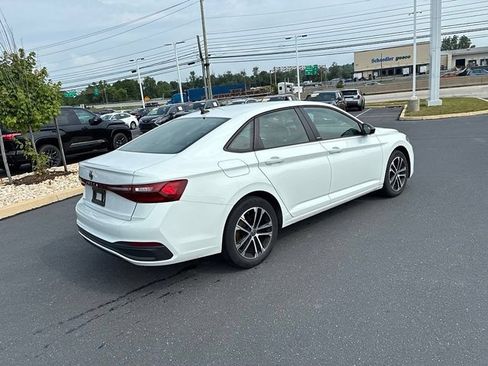 Used 2025 Volkswagen Jetta Sport FWD image 8