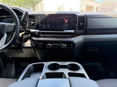 Used 2024 GMC Sierra 2500 SLE w/ SLE Value Package; AWD/4WD image 20