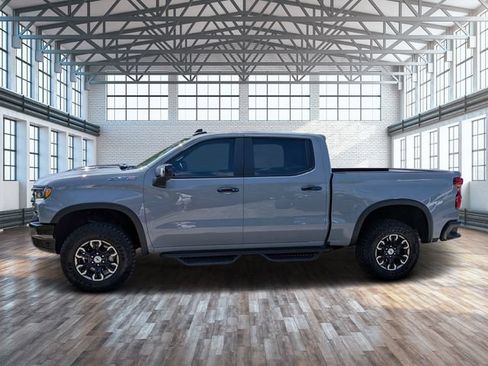 Used 2025 Chevrolet Silverado 1500 ZR2 w/ Technology Package AWD/4WD image 6