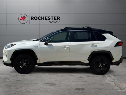 Used 2021 Toyota RAV4 XSE AWD/4WD image 2