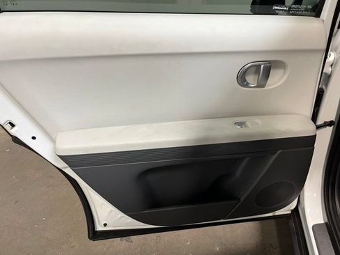 Used 2024 Hyundai Ioniq 5 SEL RWD image 15