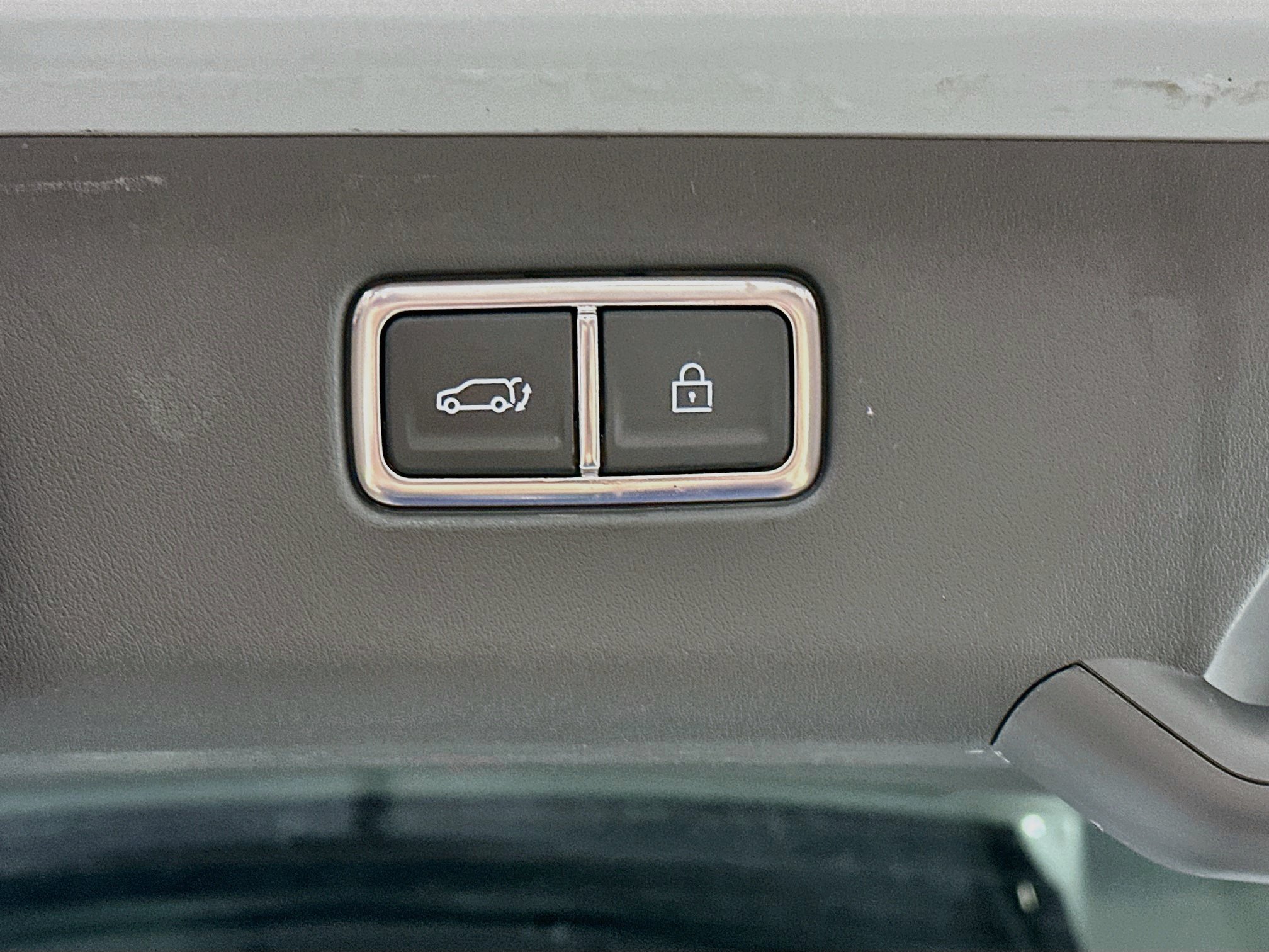 Used 2024 Kia EV9 Light Long Range RWD image 31