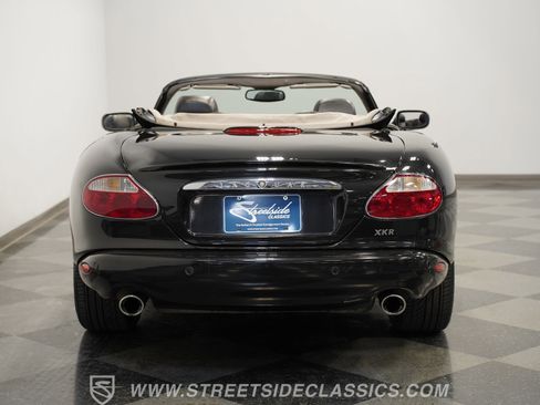 Used 2002 Jaguar XK8 Convertible image 10