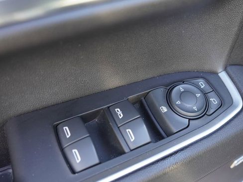 Used 2022 Chevrolet Silverado 1500 RST w/ Convenience Package II AWD/4WD image 19