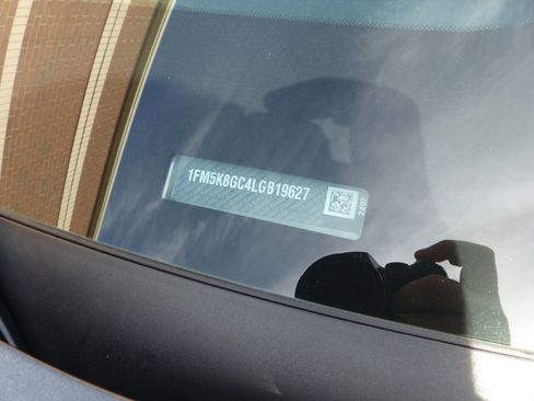 Used 2020 Ford Explorer ST w/ ST Street Pack image 39