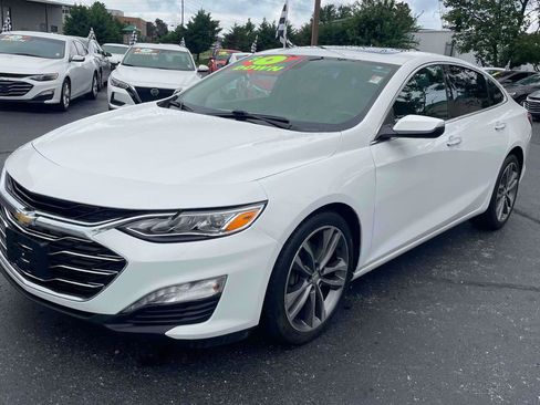 Used 2020 Chevrolet Malibu Premier FWD image 3
