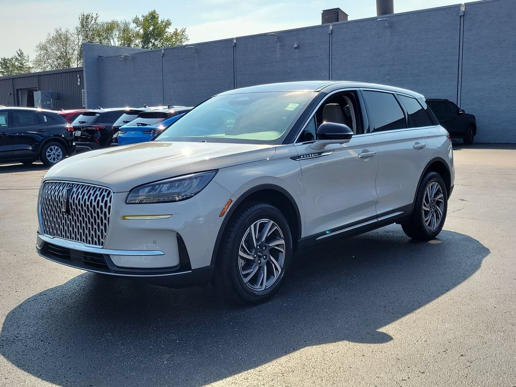 Certified 2023 Lincoln Corsair AWD w/ Equipment Group 101A image 8