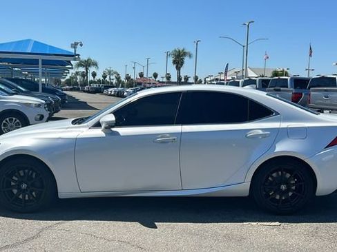 Used 2016 Lexus IS 200t RWD image 7