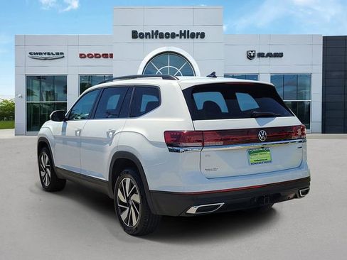 Used 2025 Volkswagen Atlas SE AWD/4WD image 4