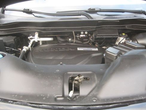 Used 2021 Honda Pilot Special Edition image 13